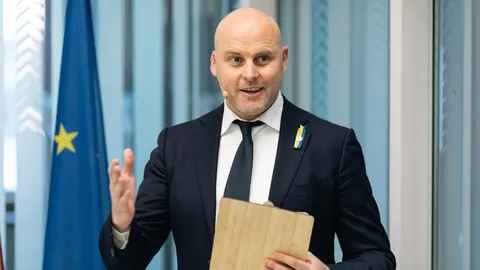 Прем'єр Латвії: час бити по пускових установках РФ