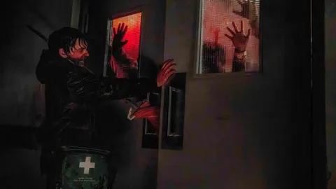 «Resident Evil: Оселя зла» Зака Креґґера: як звичайний кур'єр виживає в Раккун-с