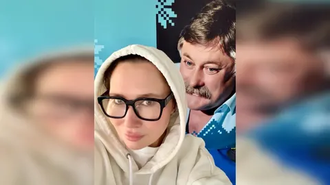 «Може, нирку продати, але фільм зробимо»: Олена Мозгова про стрічку про батька