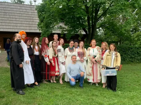 У Чернівцях покажуть виставу на підтримку військових медиків