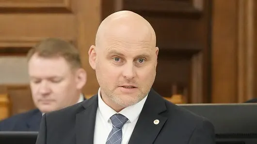 Прем'єр Латвії: розмови про мир потрібні Росії для перепочинку й мобілізації