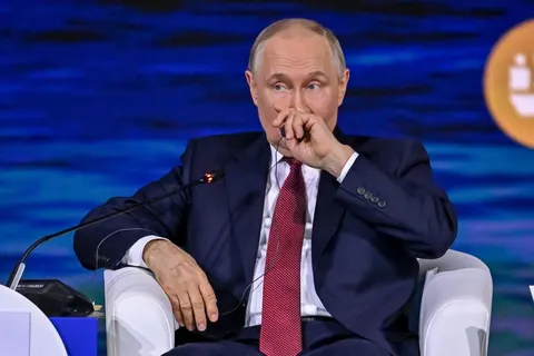 Політичний театр на Курилах: Огризко пояснив, навіщо Путін поїхав на Далекий Схід
