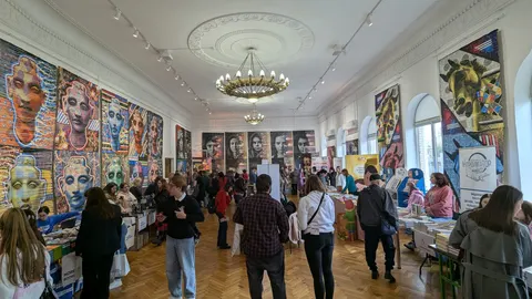 СЕО «18000» модеруватиме дискусію про книжки під час війни на фестивалі «Змістовно»