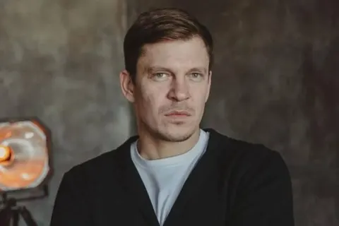 «15 років разом! Люблю»: зірка «Жіночого лікаря» показав дружину